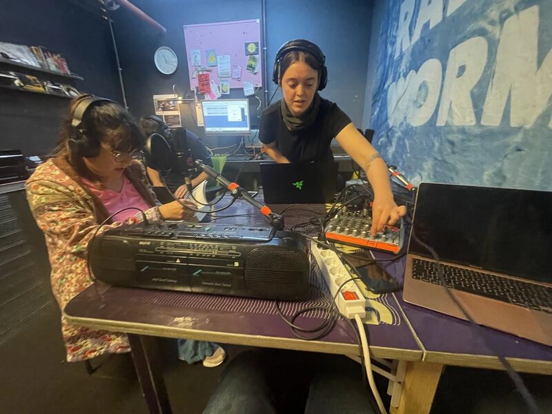Broadcast1.jpg