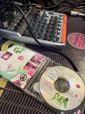 CD in the Wild (radio worm) (2).jpg